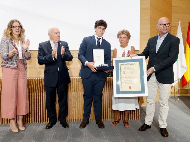 HomenajeIñigoLapetra (2)